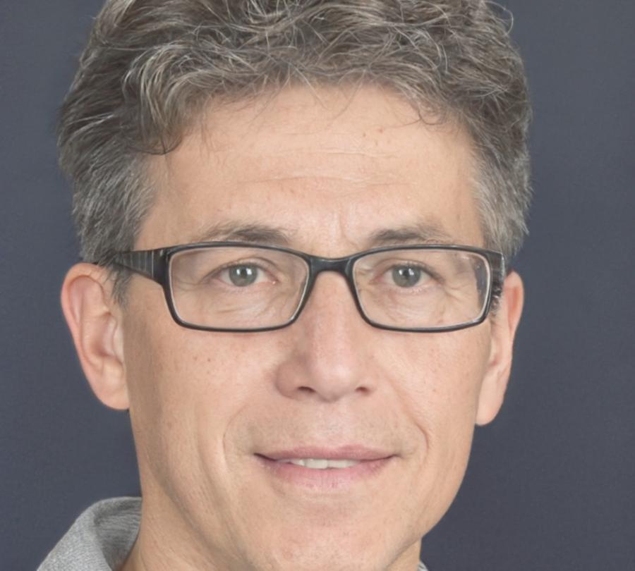 Retrato profesional de Andrés Villareal